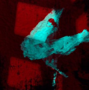 Galerie Ahlemann zeigt ein abstraktes Foto der Künstlerin Suria Kassimi aus ihrer Serie "danse macabre" auf dem eine Ballerina durch hellblaue Übermalungen vor einem roten Hintergrund hervorgehoben wird.