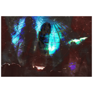 Galerie Ahlemann präsentiert ein abstraktes Foto der Künstlerin Ingrid Pohl das zwei schwarze menschliche Silhouette vor einem hellblauen Feld in der Dunkelheit zeigt. Aus der Konzeptreihe "Photography meets Quantum".